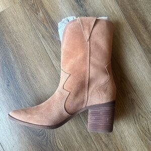 Kaanas Light Brown Heeled Boots